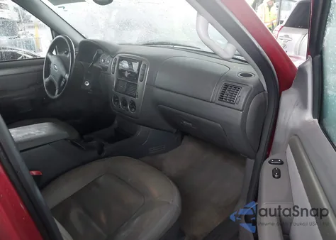 2004 Ford Explorer Nbx/Xlt z USA, uszkodzony, nr VIN 1FMZU73K54UB78689